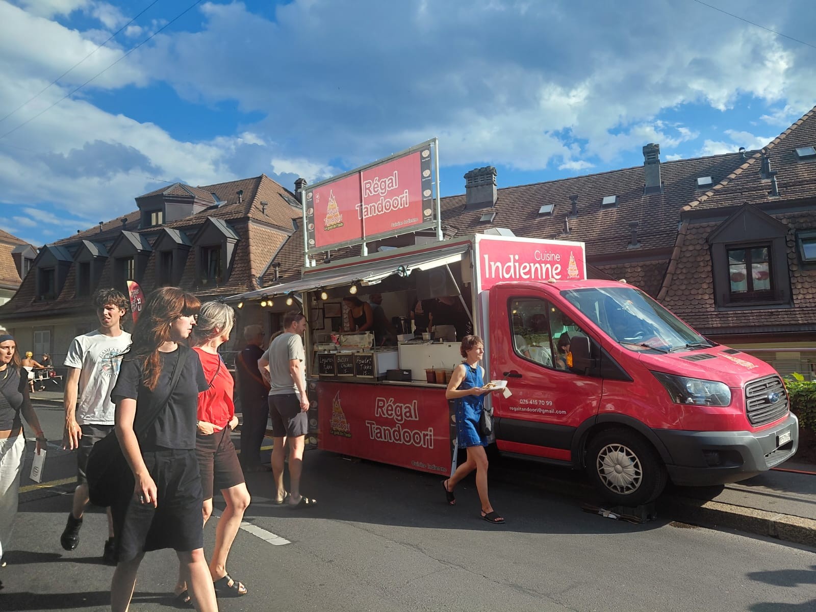 Le food truck Régal Tandoori lors d’un événement en Suisse